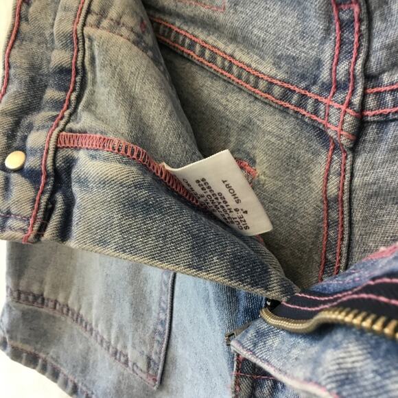 Polo Jeans Co. Light Washed Short Jeans - Picture 5 of 11